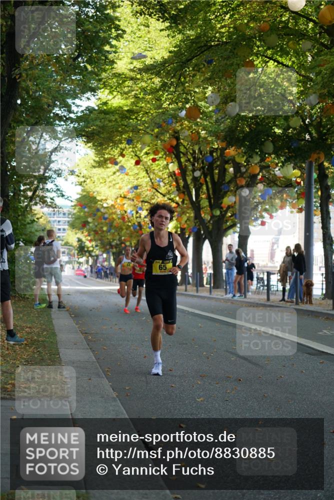 07.09.2025 - BARMER Alsterlauf Yannick Fuchs http://msf.ph/oto/8830885 07.09.2025 11:10:39 Laufen 65 meine-sportfotos.de