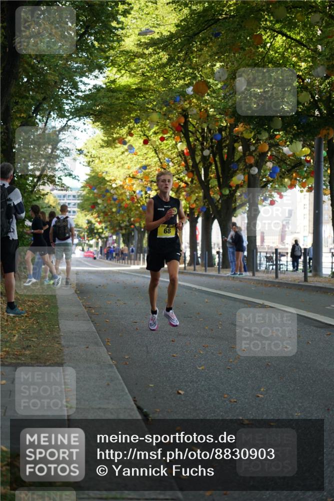 07.09.2025 - BARMER Alsterlauf Yannick Fuchs http://msf.ph/oto/8830903 07.09.2025 11:10:50 Laufen 68 meine-sportfotos.de