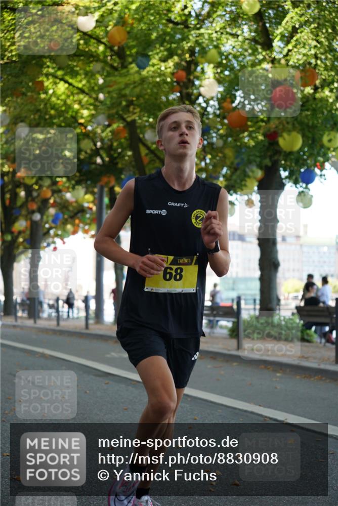 07.09.2025 - BARMER Alsterlauf Yannick Fuchs http://msf.ph/oto/8830908 07.09.2025 11:10:51 Laufen 39, 68 meine-sportfotos.de
