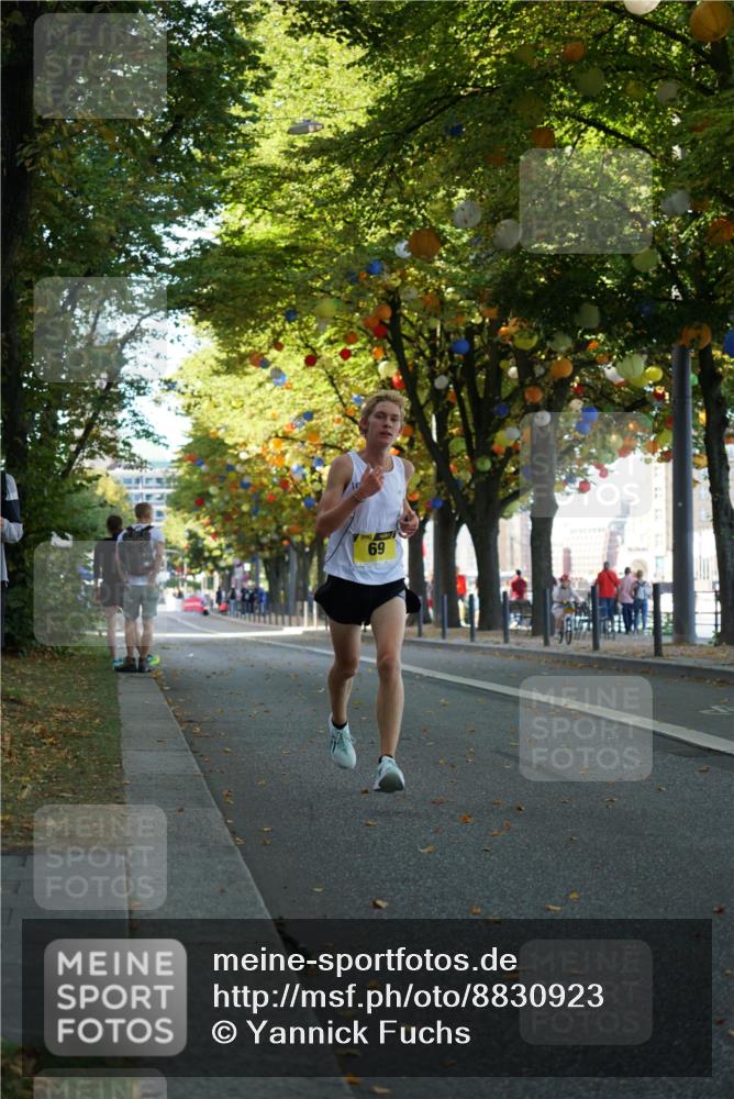 07.09.2025 - BARMER Alsterlauf Yannick Fuchs http://msf.ph/oto/8830923 07.09.2025 11:11:15 Laufen 69 meine-sportfotos.de