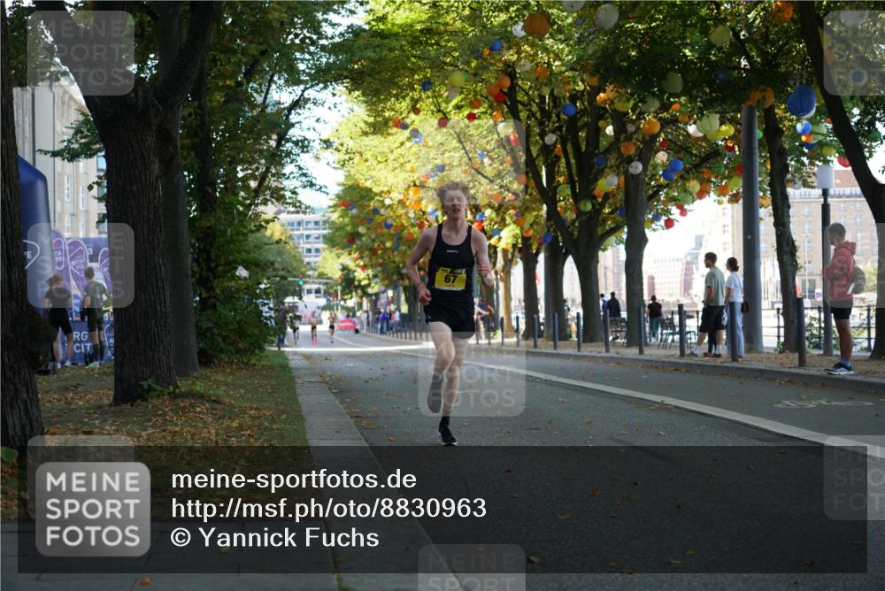 07.09.2025 - BARMER Alsterlauf Yannick Fuchs http://msf.ph/oto/8830963 07.09.2025 11:13:34 Laufen 67 meine-sportfotos.de