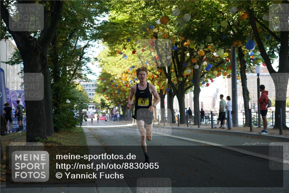 07.09.2025 - BARMER Alsterlauf Yannick Fuchs http://msf.ph/oto/8830965 07.09.2025 11:13:34 Laufen 67 meine-sportfotos.de