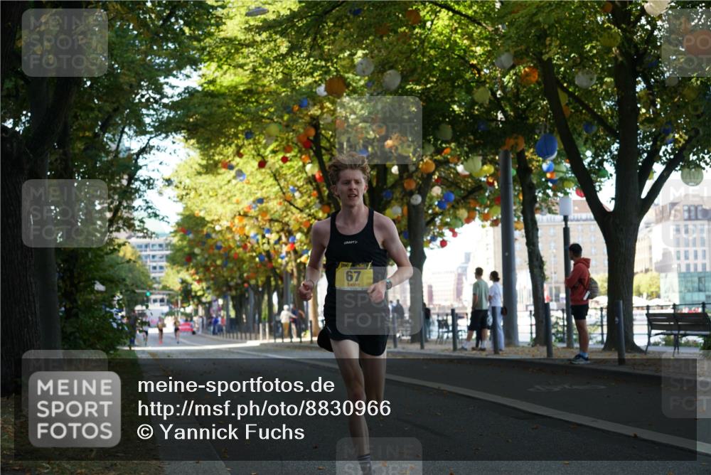 07.09.2025 - BARMER Alsterlauf Yannick Fuchs http://msf.ph/oto/8830966 07.09.2025 11:13:35 Laufen 67 meine-sportfotos.de