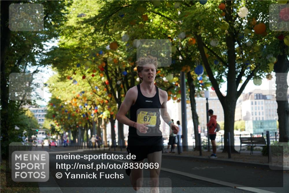07.09.2025 - BARMER Alsterlauf Yannick Fuchs http://msf.ph/oto/8830969 07.09.2025 11:13:35 Laufen 67 meine-sportfotos.de