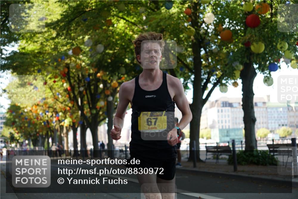 07.09.2025 - BARMER Alsterlauf Yannick Fuchs http://msf.ph/oto/8830972 07.09.2025 11:13:35 Laufen 5, 67 meine-sportfotos.de