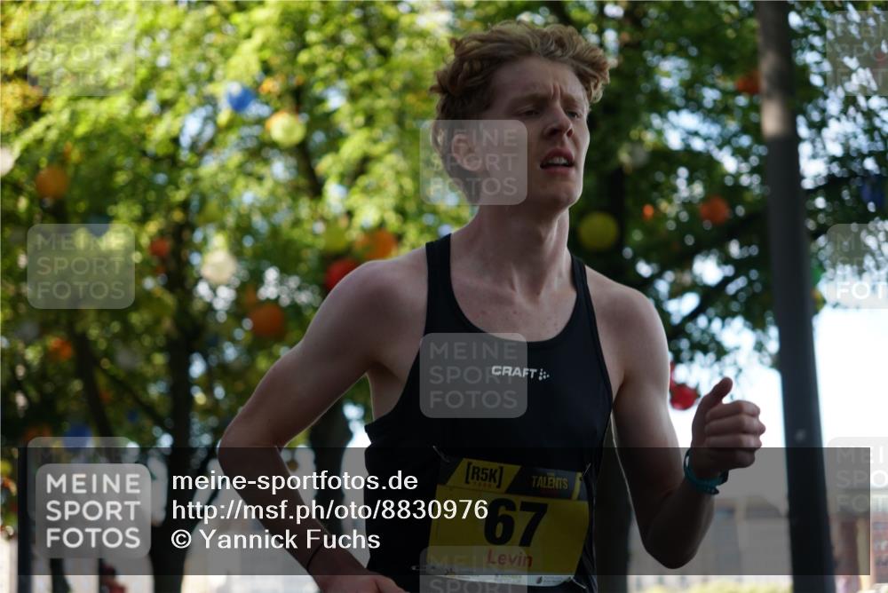 07.09.2025 - BARMER Alsterlauf Yannick Fuchs http://msf.ph/oto/8830976 07.09.2025 11:13:36 Laufen 5, 67 meine-sportfotos.de