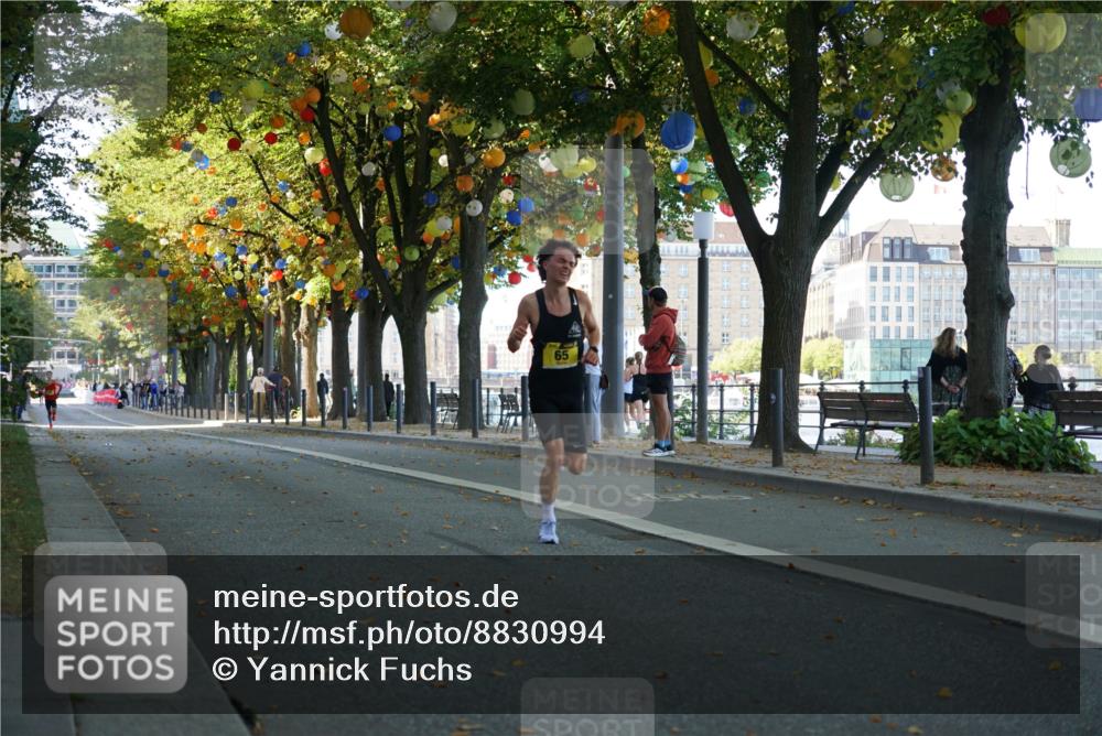 07.09.2025 - BARMER Alsterlauf Yannick Fuchs http://msf.ph/oto/8830994 07.09.2025 11:13:58 Laufen 65 meine-sportfotos.de