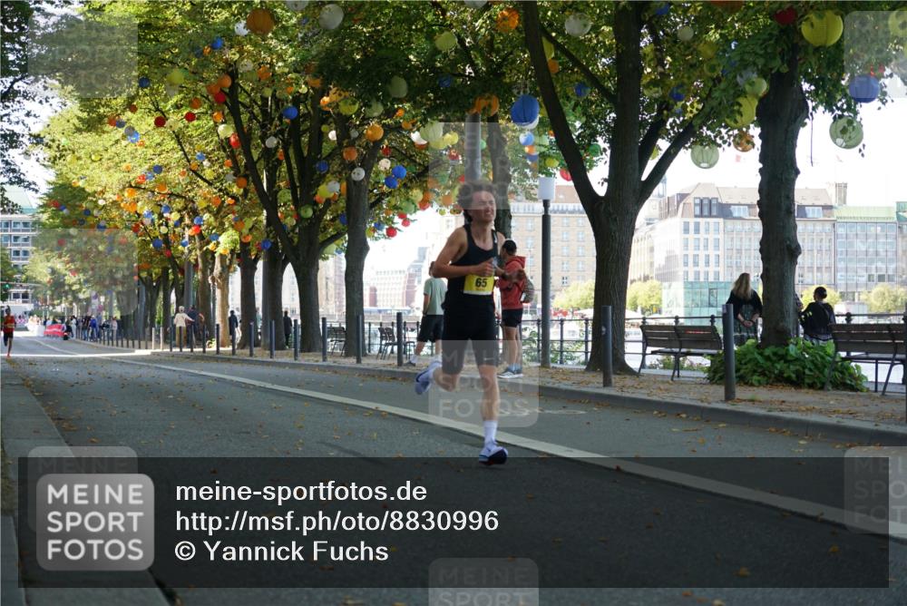 07.09.2025 - BARMER Alsterlauf Yannick Fuchs http://msf.ph/oto/8830996 07.09.2025 11:13:58 Laufen 65 meine-sportfotos.de