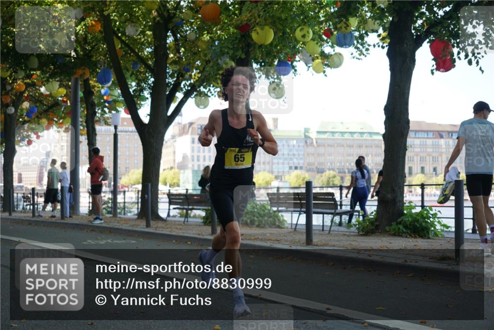 07.09.2025 - BARMER Alsterlauf Yannick Fuchs http://msf.ph/oto/8830999 07.09.2025 11:13:59 Laufen 65 meine-sportfotos.de