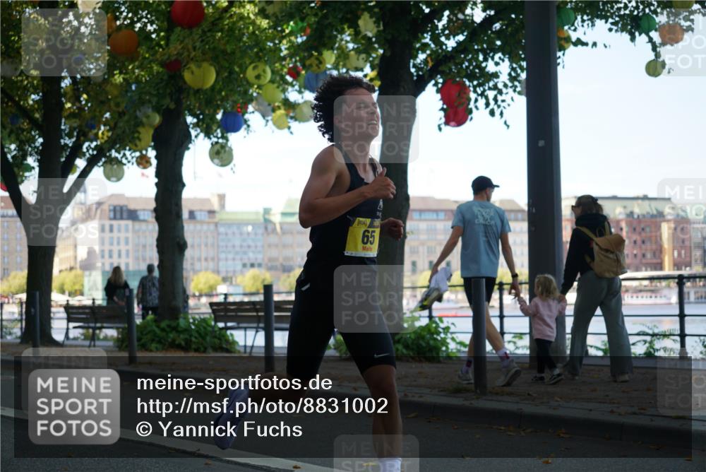07.09.2025 - BARMER Alsterlauf Yannick Fuchs http://msf.ph/oto/8831002 07.09.2025 11:13:59 Laufen 65 meine-sportfotos.de