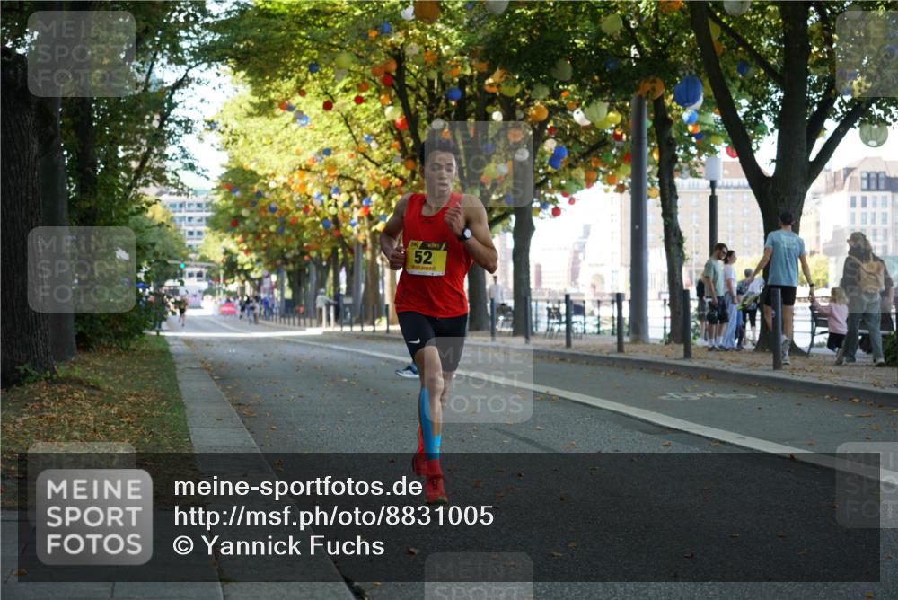 07.09.2025 - BARMER Alsterlauf Yannick Fuchs http://msf.ph/oto/8831005 07.09.2025 11:14:10 Laufen 52 meine-sportfotos.de