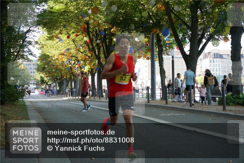 07.09.2025 - BARMER Alsterlauf Yannick Fuchs http://msf.ph/oto/8831008 07.09.2025 11:14:10 Laufen 52 meine-sportfotos.de