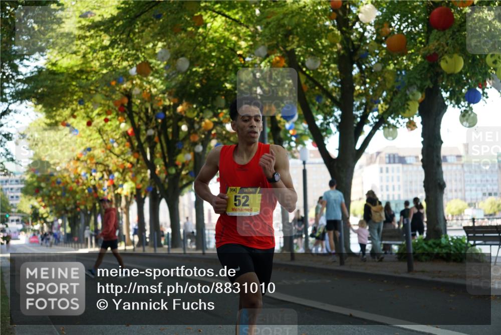 07.09.2025 - BARMER Alsterlauf Yannick Fuchs http://msf.ph/oto/8831010 07.09.2025 11:14:11 Laufen 5, 52 meine-sportfotos.de
