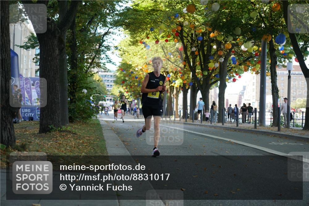 07.09.2025 - BARMER Alsterlauf Yannick Fuchs http://msf.ph/oto/8831017 07.09.2025 11:14:32 Laufen 68 meine-sportfotos.de