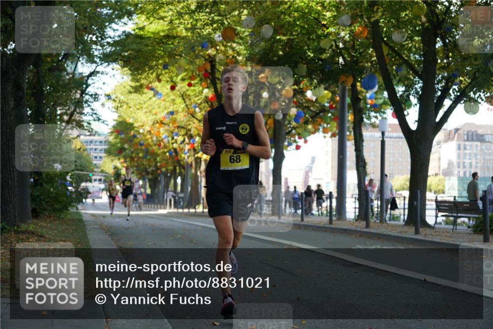 07.09.2025 - BARMER Alsterlauf Yannick Fuchs http://msf.ph/oto/8831021 07.09.2025 11:14:33 Laufen 2, 68 meine-sportfotos.de