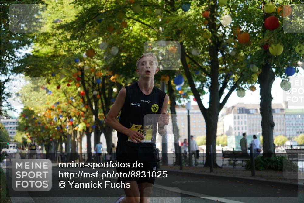 07.09.2025 - BARMER Alsterlauf Yannick Fuchs http://msf.ph/oto/8831025 07.09.2025 11:14:33 Laufen 39, 5 meine-sportfotos.de