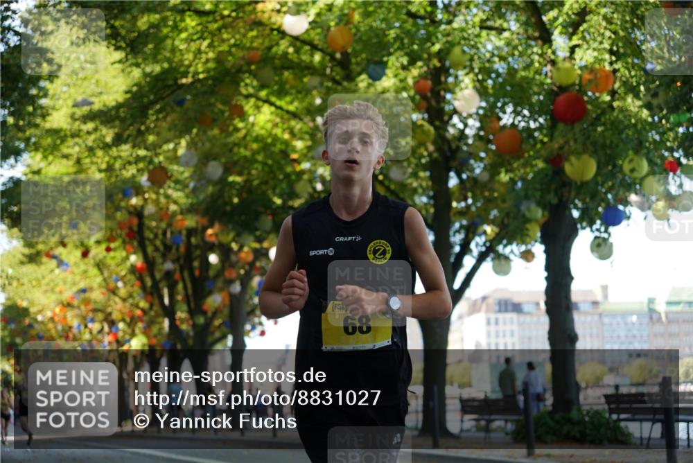 07.09.2025 - BARMER Alsterlauf Yannick Fuchs http://msf.ph/oto/8831027 07.09.2025 11:14:33 Laufen 39, 5, 68 meine-sportfotos.de
