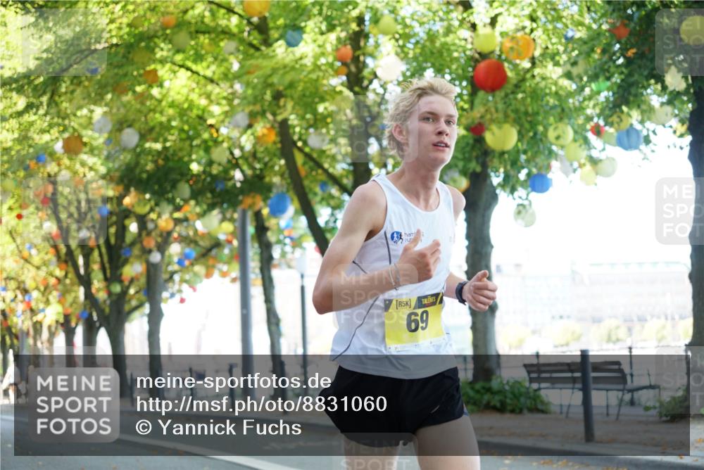 07.09.2025 - BARMER Alsterlauf Yannick Fuchs http://msf.ph/oto/8831060 07.09.2025 11:14:56 Laufen 5, 69 meine-sportfotos.de