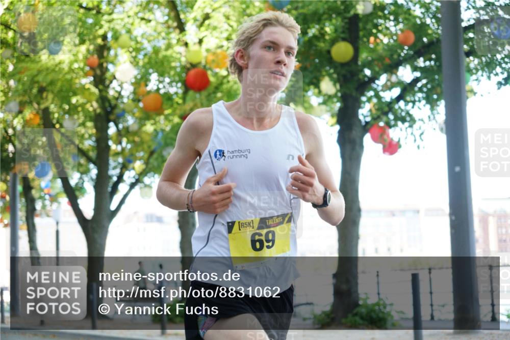 07.09.2025 - BARMER Alsterlauf Yannick Fuchs http://msf.ph/oto/8831062 07.09.2025 11:14:56 Laufen 5, 69 meine-sportfotos.de