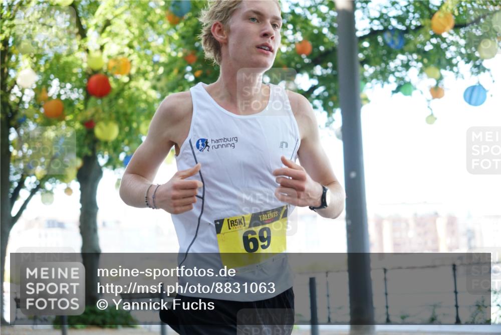 07.09.2025 - BARMER Alsterlauf Yannick Fuchs http://msf.ph/oto/8831063 07.09.2025 11:14:56 Laufen 5, 69 meine-sportfotos.de