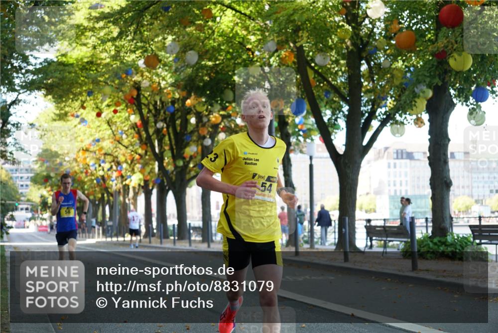 07.09.2025 - BARMER Alsterlauf Yannick Fuchs http://msf.ph/oto/8831079 07.09.2025 11:15:56 Laufen 58, 54, 1 meine-sportfotos.de