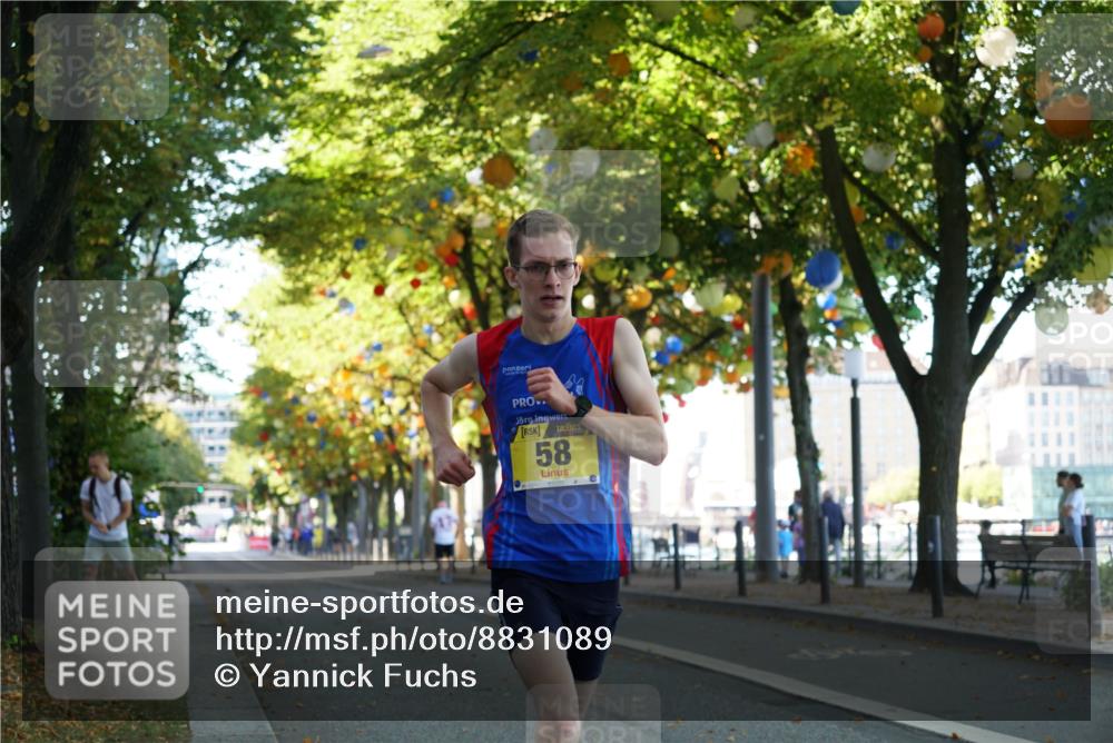 07.09.2025 - BARMER Alsterlauf Yannick Fuchs http://msf.ph/oto/8831089 07.09.2025 11:15:58 Laufen 5, 58 meine-sportfotos.de