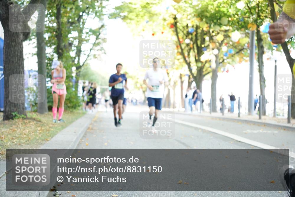 07.09.2025 - BARMER Alsterlauf Yannick Fuchs http://msf.ph/oto/8831150 07.09.2025 11:30:55 Laufen  meine-sportfotos.de