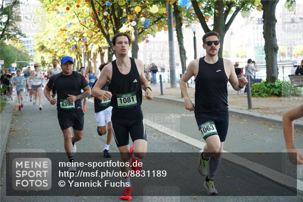 07.09.2025 - BARMER Alsterlauf Yannick Fuchs http://msf.ph/oto/8831189 07.09.2025 11:31:10 Laufen 8396, 1081, 1063 meine-sportfotos.de