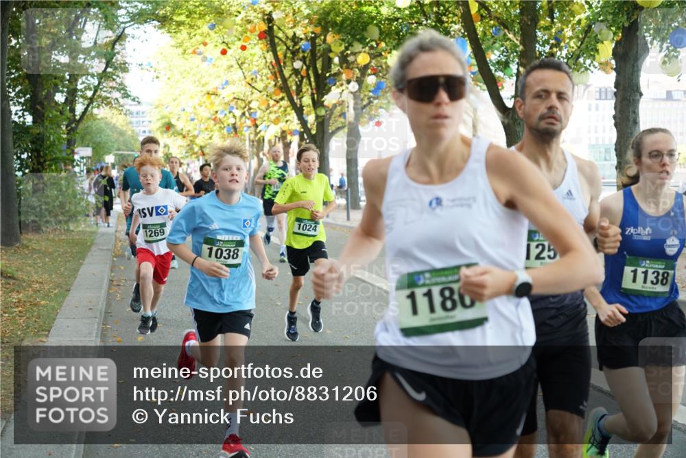 07.09.2025 - BARMER Alsterlauf Yannick Fuchs http://msf.ph/oto/8831206 07.09.2025 11:31:15 Laufen 1269, 1038, 1024, 1186, 125, 1138 meine-sportfotos.de