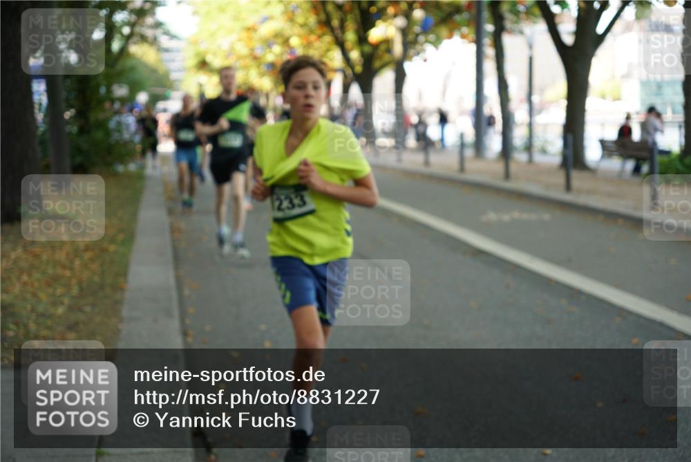 07.09.2025 - BARMER Alsterlauf Yannick Fuchs http://msf.ph/oto/8831227 07.09.2025 11:31:22 Laufen 233 meine-sportfotos.de