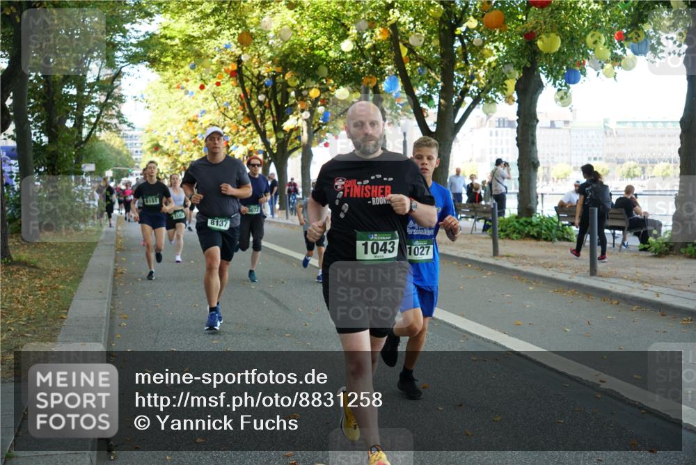 07.09.2025 - BARMER Alsterlauf Yannick Fuchs http://msf.ph/oto/8831258 07.09.2025 11:31:32 Laufen 8151, 8137, 3072, 2016, 1043, 1027 meine-sportfotos.de