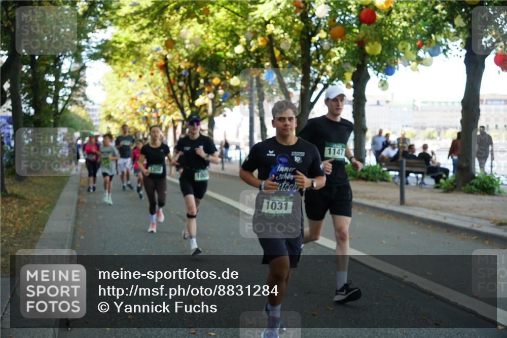 07.09.2025 - BARMER Alsterlauf Yannick Fuchs http://msf.ph/oto/8831284 07.09.2025 11:31:39 Laufen 100, 1147, 1031 meine-sportfotos.de