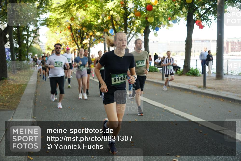 07.09.2025 - BARMER Alsterlauf Yannick Fuchs http://msf.ph/oto/8831307 07.09.2025 11:31:47 Laufen 8393, 8142, 8143 meine-sportfotos.de