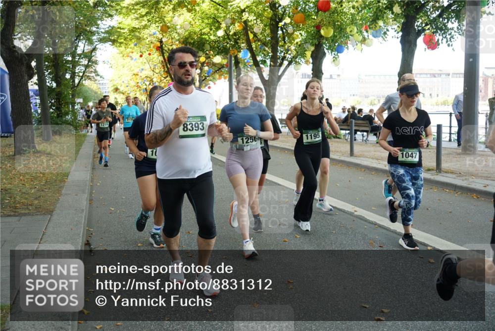 07.09.2025 - BARMER Alsterlauf Yannick Fuchs http://msf.ph/oto/8831312 07.09.2025 11:31:48 Laufen 1219, 10, 8393, 1250, 1195, 1047 meine-sportfotos.de