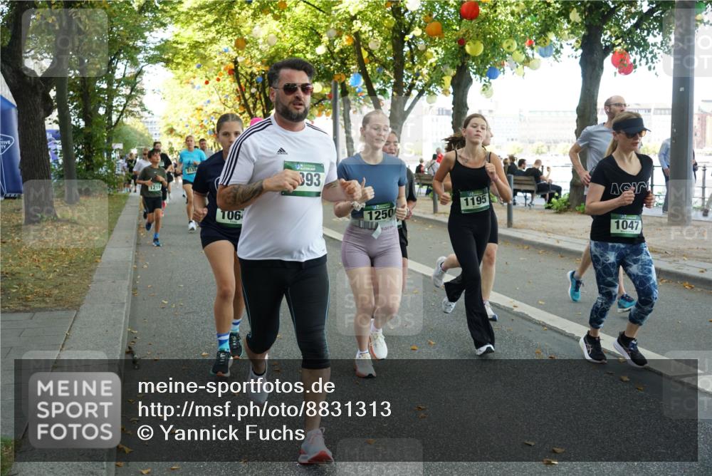 07.09.2025 - BARMER Alsterlauf Yannick Fuchs http://msf.ph/oto/8831313 07.09.2025 11:31:48 Laufen 1219, 106, 93, 1250, 1195, 1047 meine-sportfotos.de