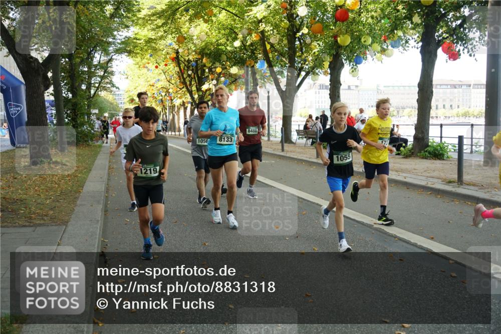 07.09.2025 - BARMER Alsterlauf Yannick Fuchs http://msf.ph/oto/8831318 07.09.2025 11:31:50 Laufen 1219, 1056, 8133, 8488, 1055, 173 meine-sportfotos.de