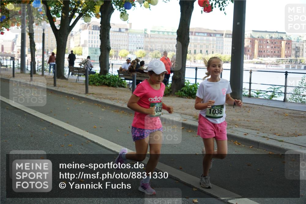 07.09.2025 - BARMER Alsterlauf Yannick Fuchs http://msf.ph/oto/8831330 07.09.2025 11:31:55 Laufen 032, 1036 meine-sportfotos.de