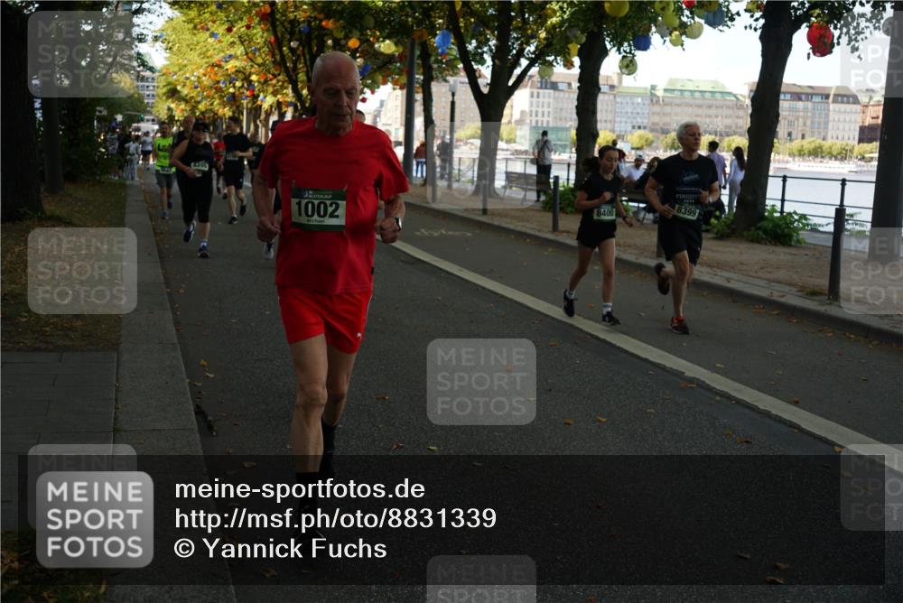 07.09.2025 - BARMER Alsterlauf Yannick Fuchs http://msf.ph/oto/8831339 07.09.2025 11:32:02 Laufen 8395, 1002, 8400, 8399 meine-sportfotos.de