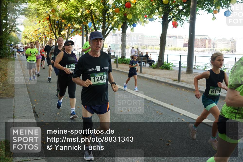 07.09.2025 - BARMER Alsterlauf Yannick Fuchs http://msf.ph/oto/8831343 07.09.2025 11:32:04 Laufen 8144, 8395, 1249, 8110 meine-sportfotos.de