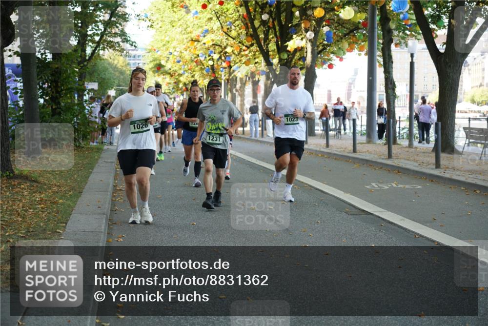 07.09.2025 - BARMER Alsterlauf Yannick Fuchs http://msf.ph/oto/8831362 07.09.2025 11:32:15 Laufen 1026, 120, 1231, 1023 meine-sportfotos.de
