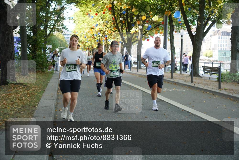 07.09.2025 - BARMER Alsterlauf Yannick Fuchs http://msf.ph/oto/8831366 07.09.2025 11:32:16 Laufen 1026, 1266, 1231, 1023 meine-sportfotos.de