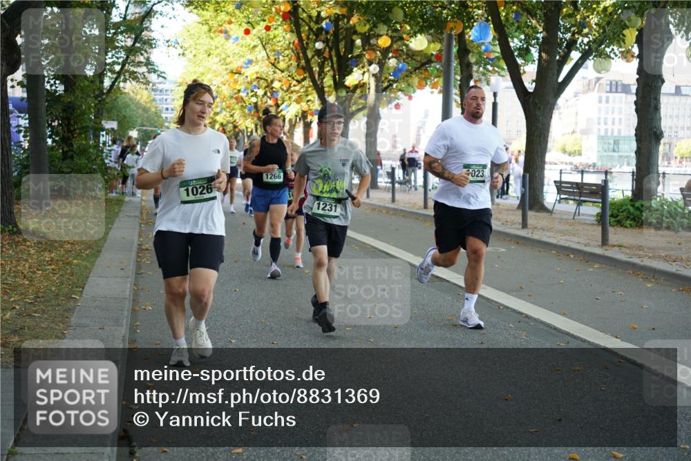 07.09.2025 - BARMER Alsterlauf Yannick Fuchs http://msf.ph/oto/8831369 07.09.2025 11:32:16 Laufen 1026, 1266, 10, 1231, 023 meine-sportfotos.de