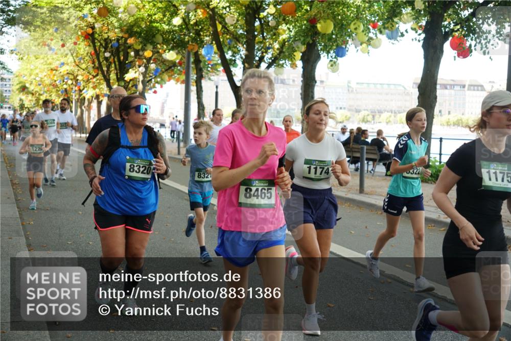 07.09.2025 - BARMER Alsterlauf Yannick Fuchs http://msf.ph/oto/8831386 07.09.2025 11:32:24 Laufen 1226, 8069, 051, 8320, 832, 8465, 1174, 1175 meine-sportfotos.de