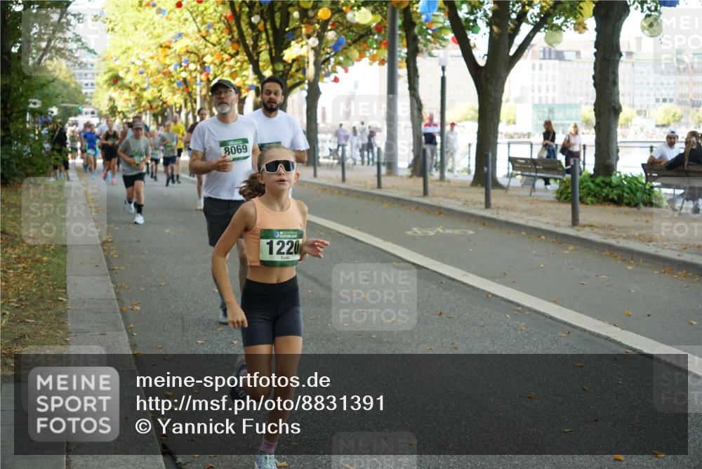 07.09.2025 - BARMER Alsterlauf Yannick Fuchs http://msf.ph/oto/8831391 07.09.2025 11:32:26 Laufen 8069, 1220 meine-sportfotos.de
