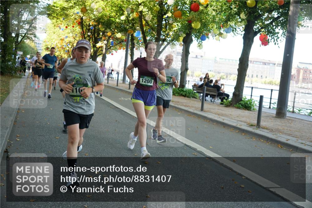 07.09.2025 - BARMER Alsterlauf Yannick Fuchs http://msf.ph/oto/8831407 07.09.2025 11:32:32 Laufen 218, 16, 1200, 92 meine-sportfotos.de