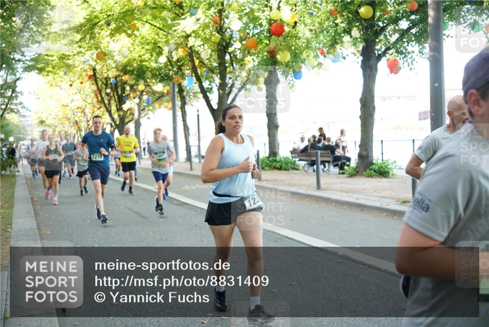 07.09.2025 - BARMER Alsterlauf Yannick Fuchs http://msf.ph/oto/8831409 07.09.2025 11:32:33 Laufen 1218, 1267, 1116, 123 meine-sportfotos.de