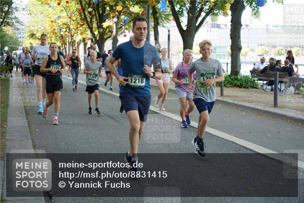 07.09.2025 - BARMER Alsterlauf Yannick Fuchs http://msf.ph/oto/8831415 07.09.2025 11:32:35 Laufen 112, 1104, 1268, 1218, 24, 1267 meine-sportfotos.de