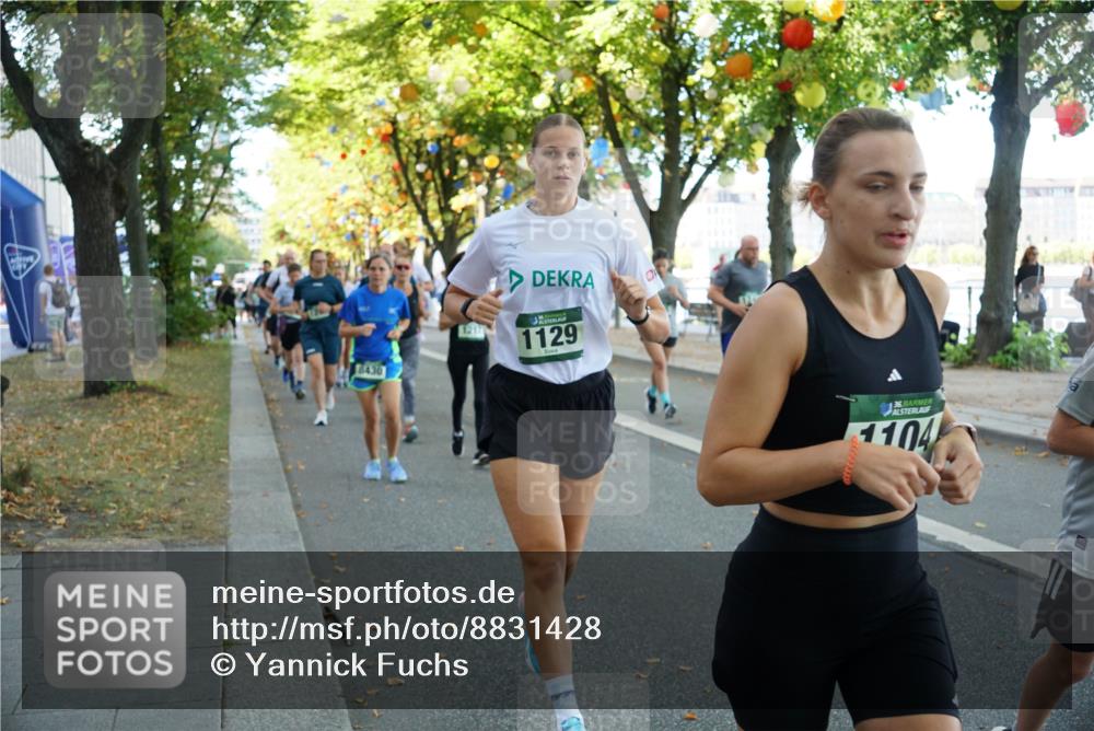 07.09.2025 - BARMER Alsterlauf Yannick Fuchs http://msf.ph/oto/8831428 07.09.2025 11:32:38 Laufen 8430, 1129, 36, 1104 meine-sportfotos.de