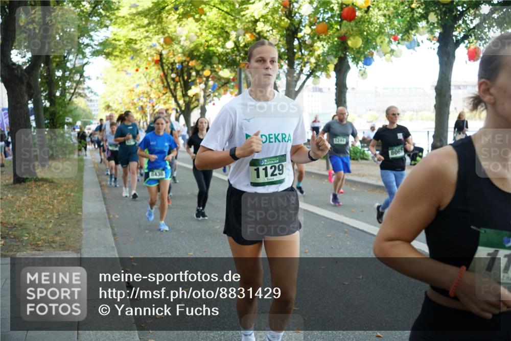 07.09.2025 - BARMER Alsterlauf Yannick Fuchs http://msf.ph/oto/8831429 07.09.2025 11:32:38 Laufen 8430, 36, 1129, 1244, 8067, 11 meine-sportfotos.de