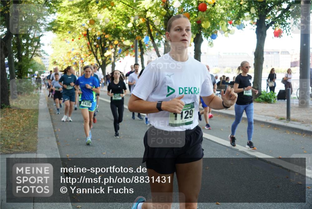 07.09.2025 - BARMER Alsterlauf Yannick Fuchs http://msf.ph/oto/8831431 07.09.2025 11:32:38 Laufen 8430, 129, 806 meine-sportfotos.de